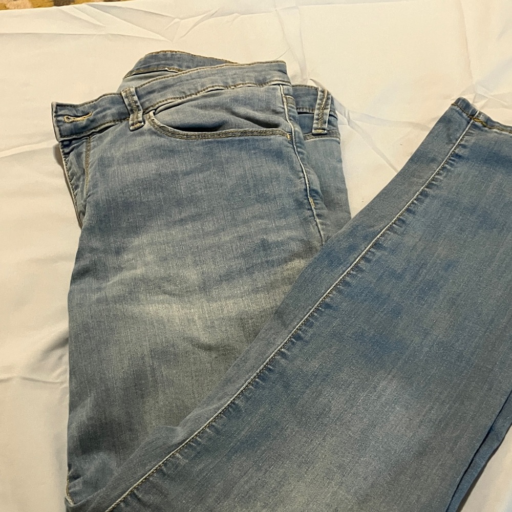 Stylish Blue Denim Mid Rise Soft Skinny Jeans